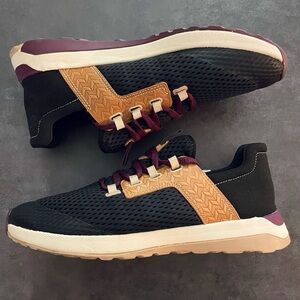 Womens Olukai Wailuku sneakers size 10 preowned